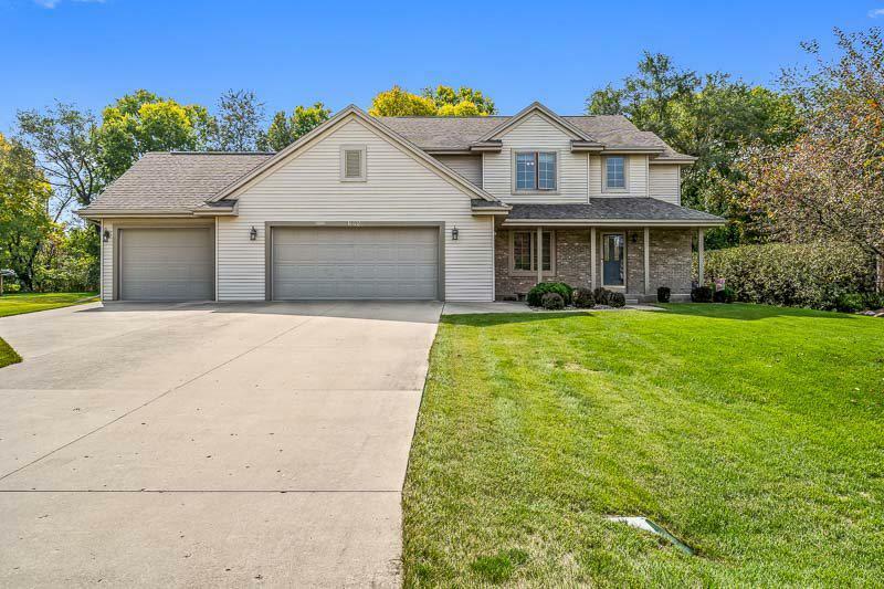 Property Photo:  642 East Waterford Dr  WI 53511 