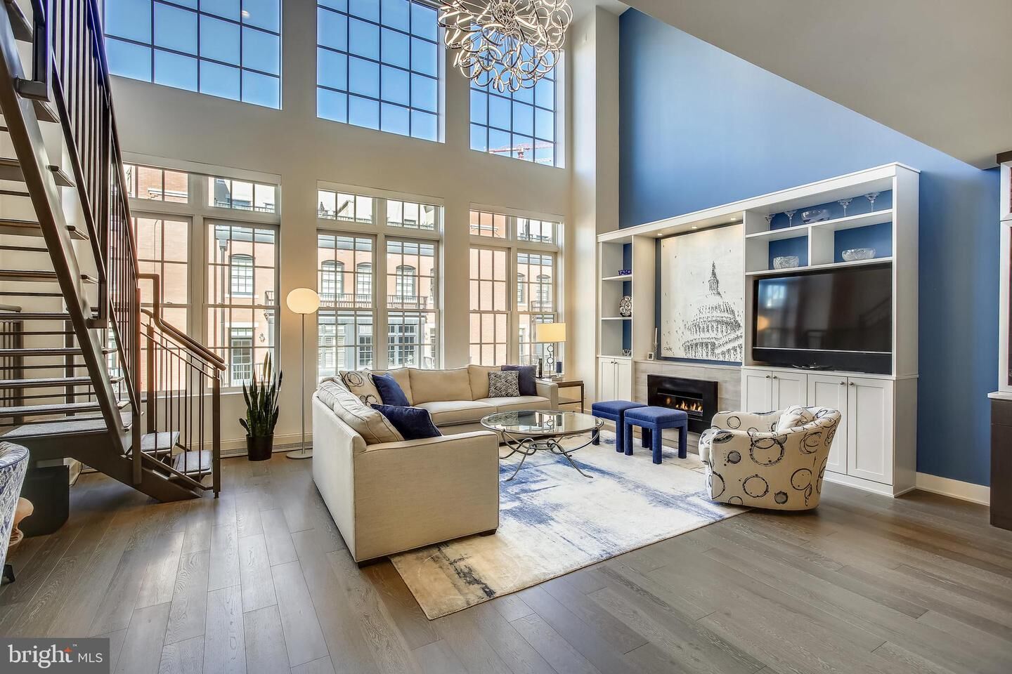 Property Photo:  1701 16th Street N 347  VA 22209 