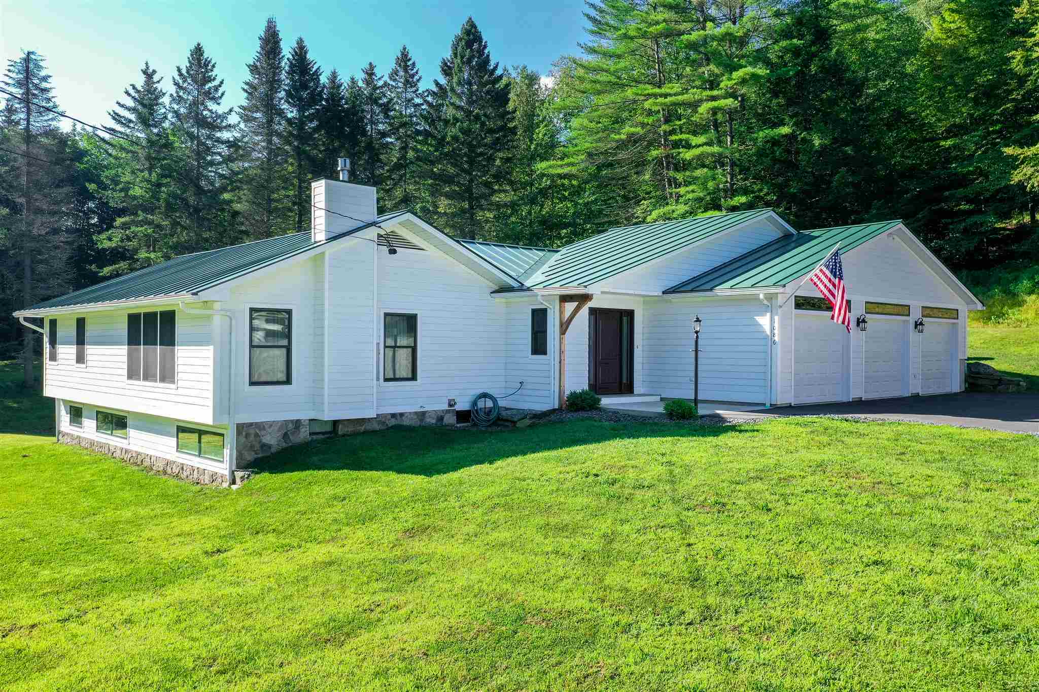Property Photo: 1086 US Route 2 VT 05660