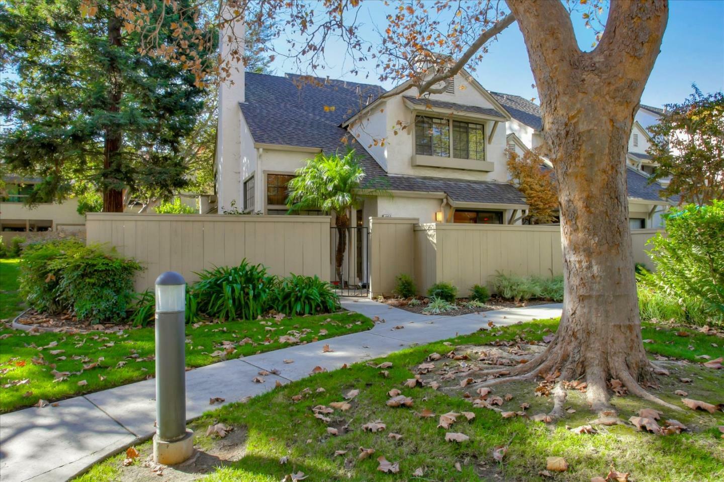 Property Photo: 1933 Huxley Court CA 95125