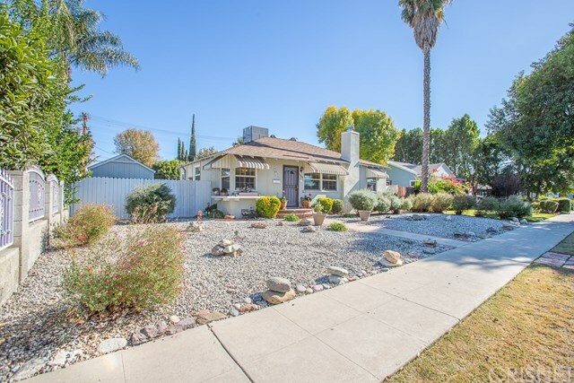 Property Photo:  6840 White Oak Avenue  CA 91406 