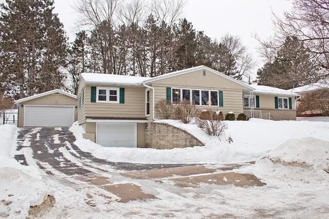 Property Photo:  1543 Summit Drive  WI 54401 