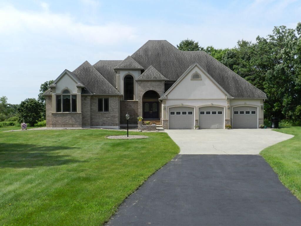 Property Photo:  N7525 Stonehaven Dr  WI 53901 