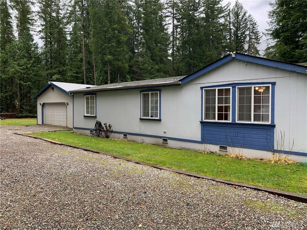 Property Photo:  7704 Silver Lake Rd  WA 98266 