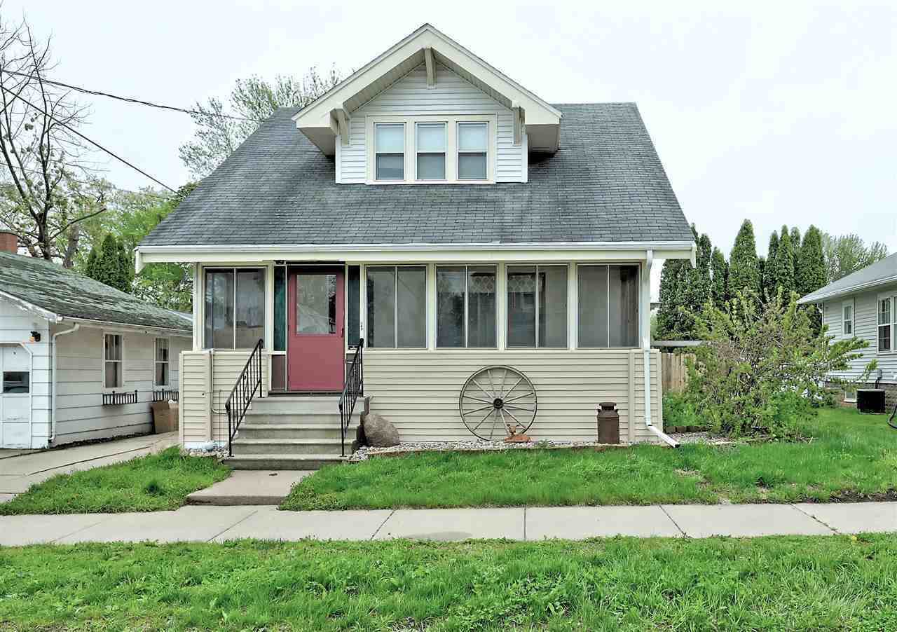 Property Photo:  13 W Bent Avenue  WI 54901-2923 