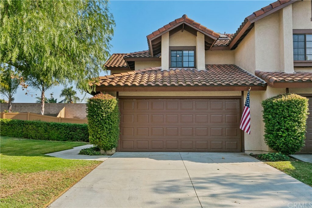 Property Photo:  1032 Santiago Drive 29  CA 92870 