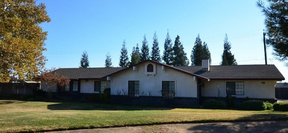 Property Photo:  18569 Farallon Road  CA 93638 