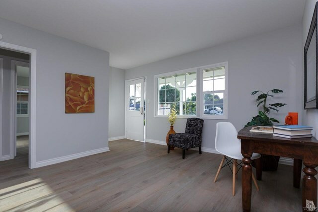 Property Photo:  330 Frances Street  CA 93003 