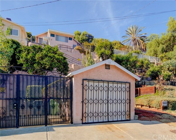 Property Photo:  1111 Paraiso Street  CA 90731 