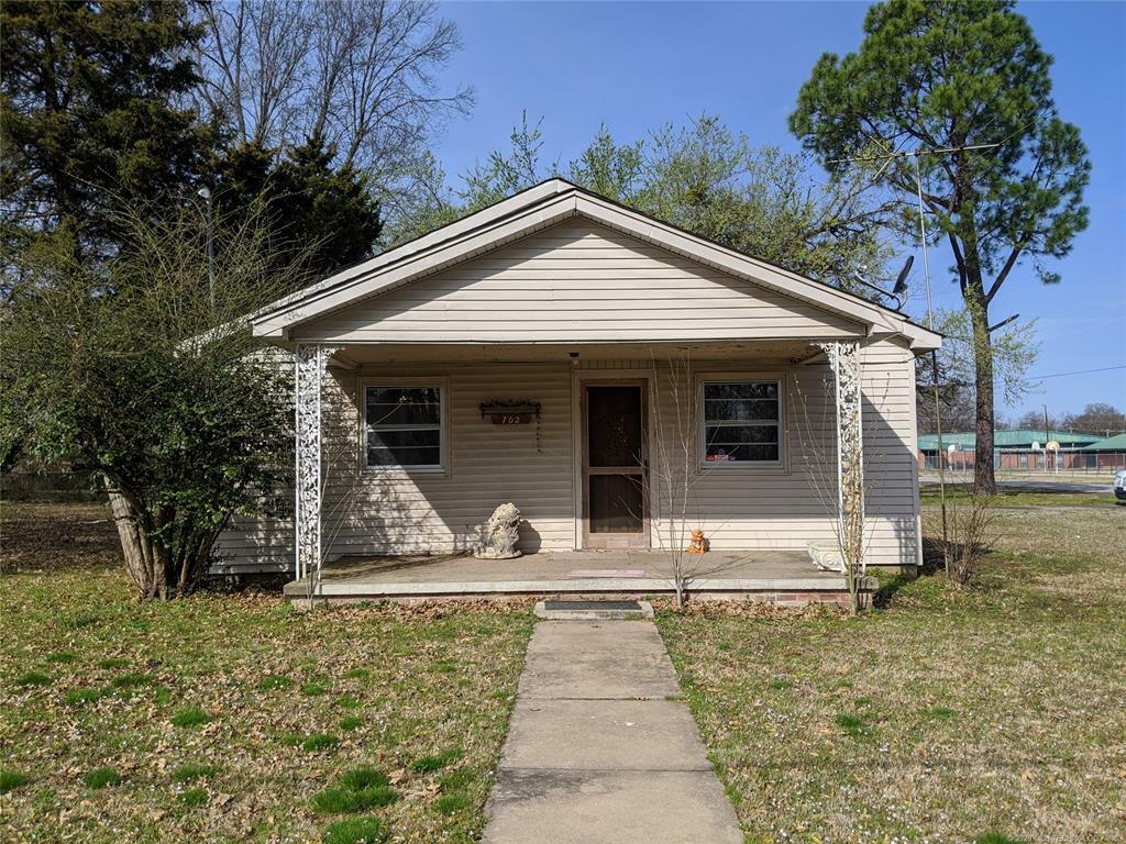 Property Photo:  702 S Garfield Avenue  OK 74467 