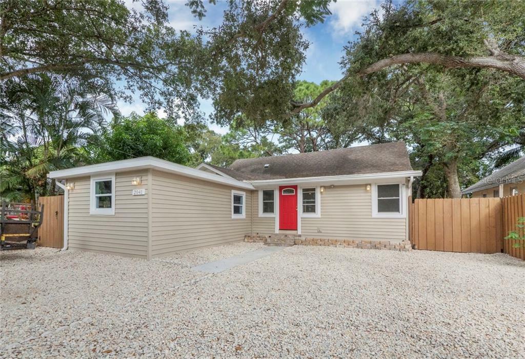 Property Photo: 2041 10th Street FL 34237