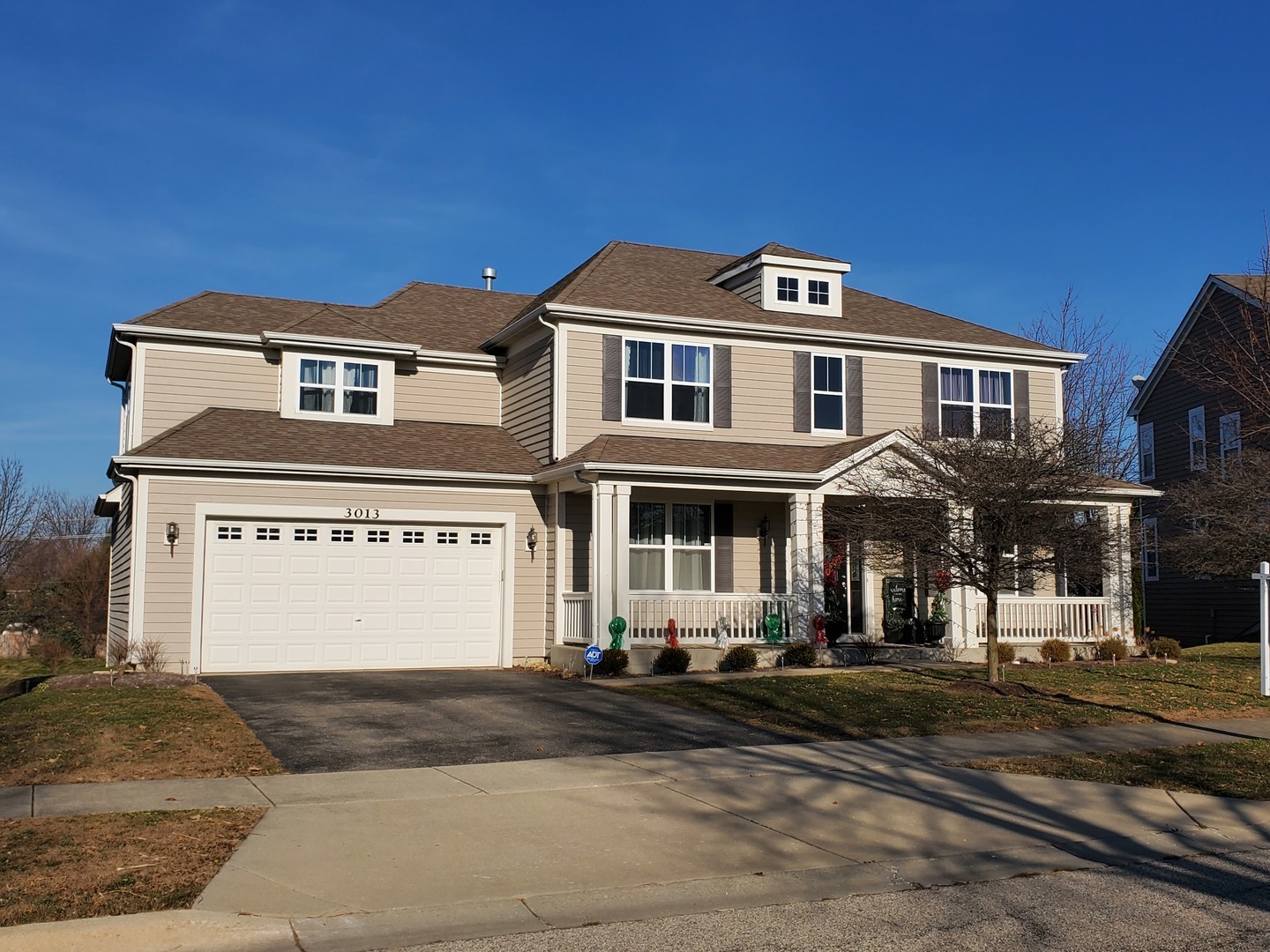 Property Photo:  3013 Settlers Parkway  IL 60123 