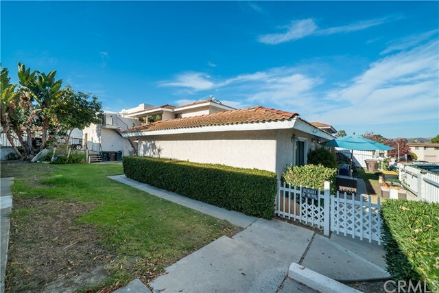 Property Photo:  613 Calle Campana  CA 92673 