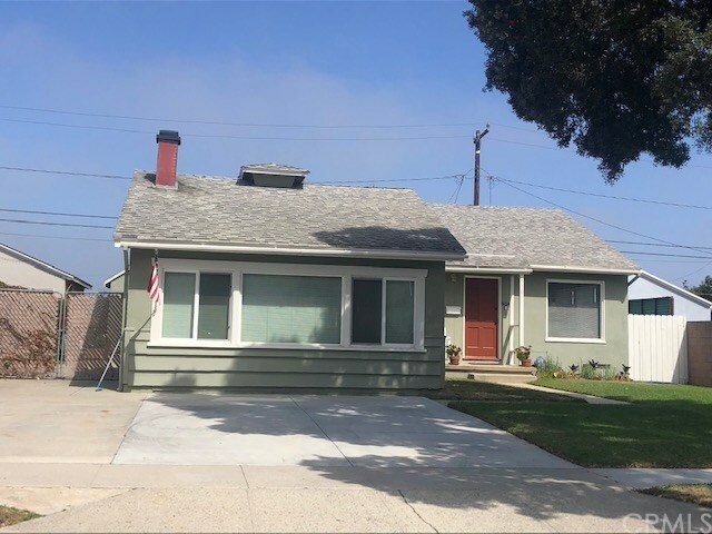 Property Photo:  5107 Steveann Street  CA 90503 