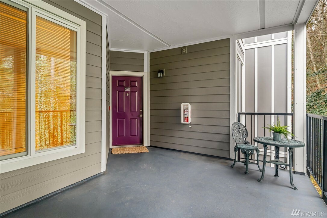 Property Photo:  3924 243rd Place SE G204  WA 98021 