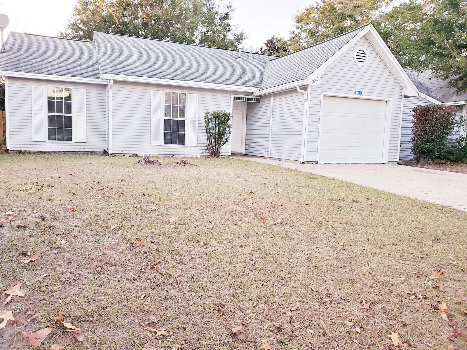 Property Photo: 3040 Blue Pine Lane FL 32578