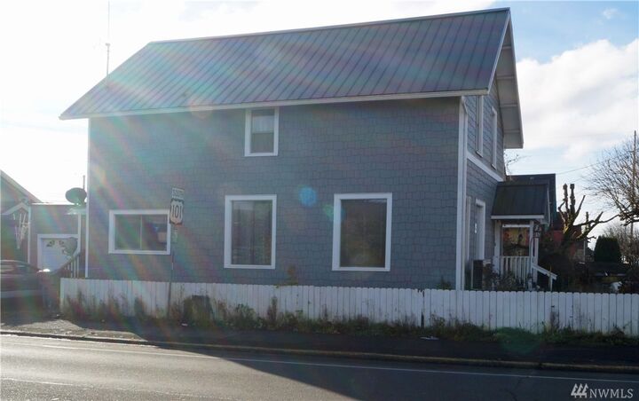 Property Photo: 801 W 2nd St WA 98520
