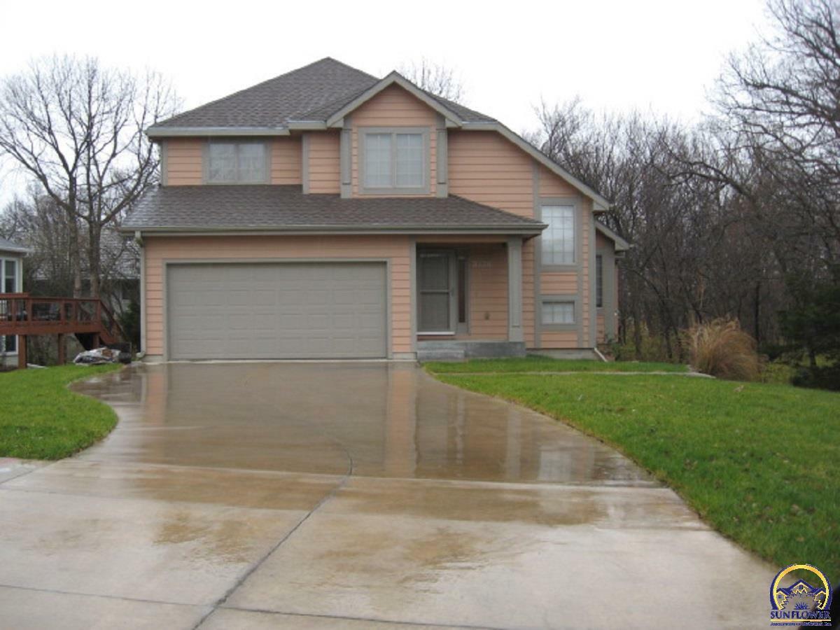 Property Photo:  3320 SE 27th St  KS 66605 