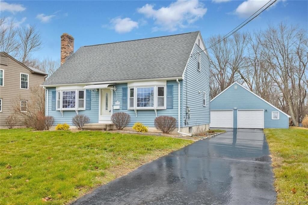 Property Photo:  112 Forest Street  CT 06118 