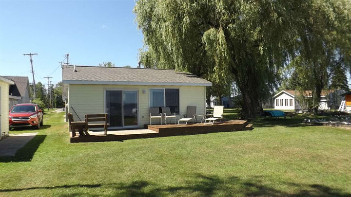 10234 Westshore Drive  Houghton Lake MI 48629 photo