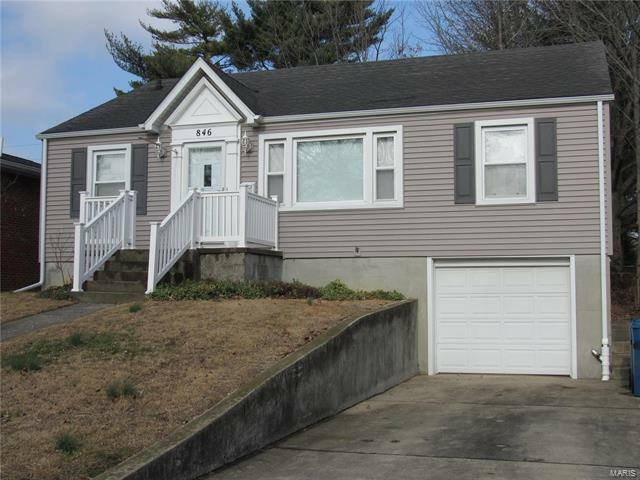 Property Photo: 846 McPherson Avenue 62002