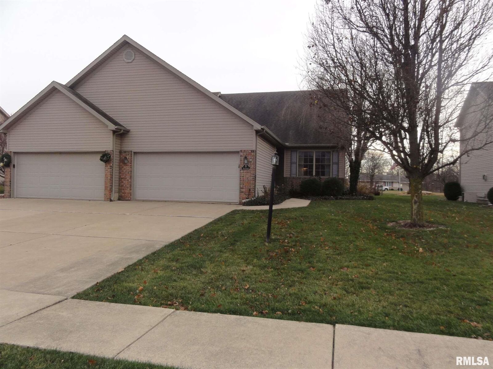 Property Photo:  8 Elk  IL 61571 