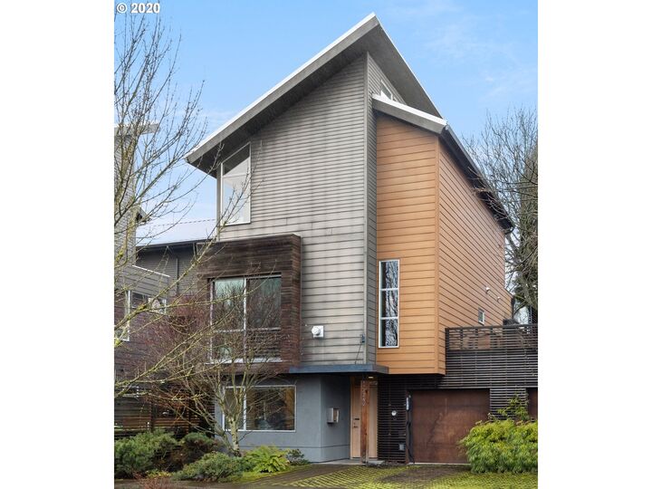 7749 SE 17th Ave  Portland OR 97202 photo