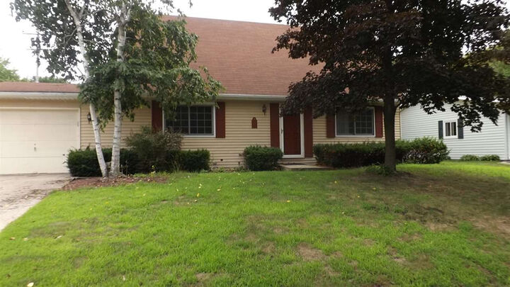 5120 Drake Street  Midland MI 48640 photo