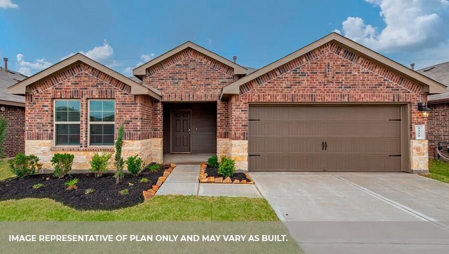 Property Photo: 3923 Country Club Drive TX 77521