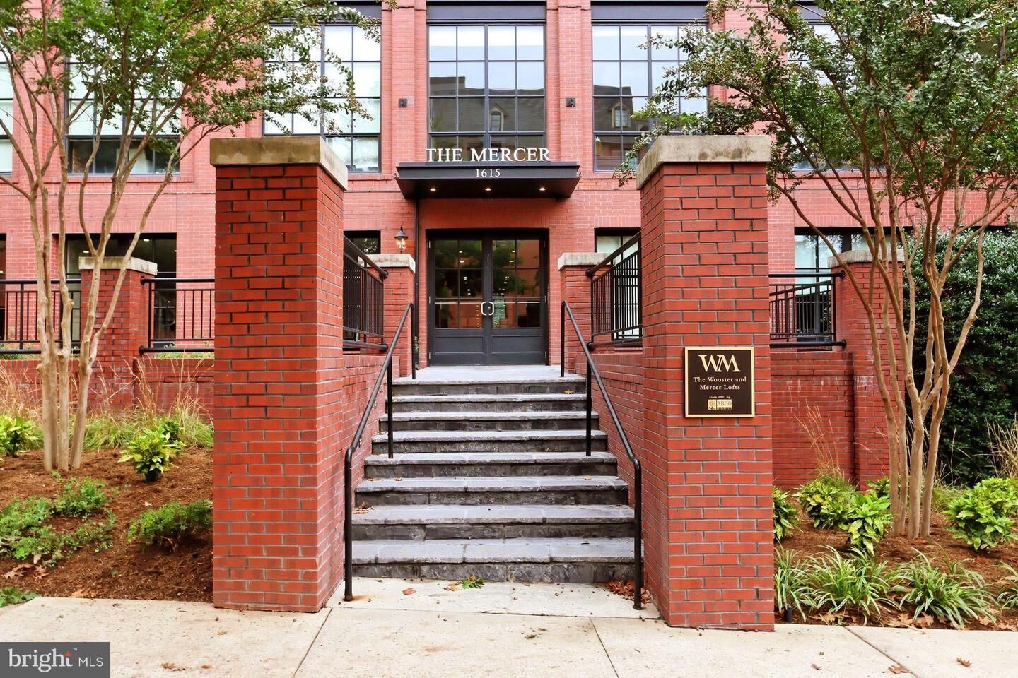 Property Photo:  1615 N Queen Street M203  VA 22209 