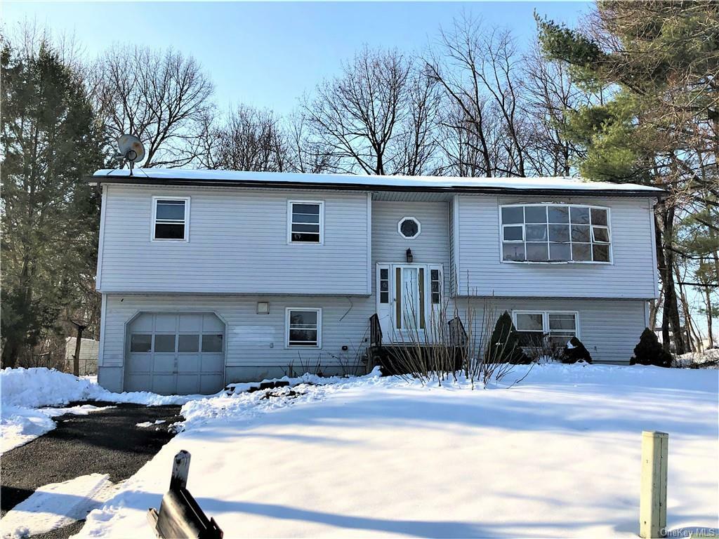 205 Cambridge Court  New Windsor NY 12553 photo