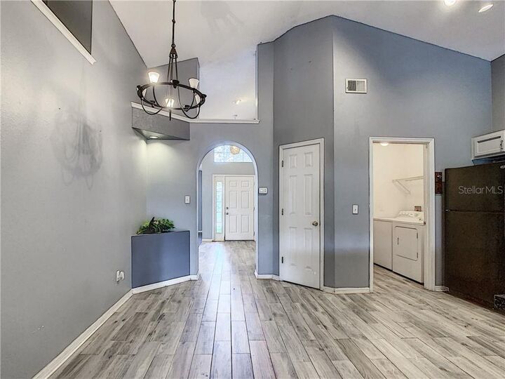 Property Photo:  3836 Heritage Oaks Court  FL 32765 