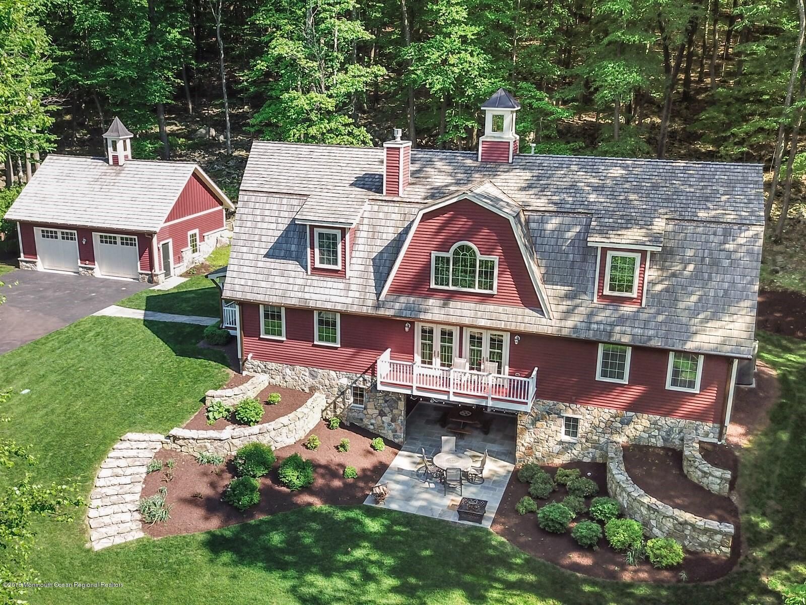 Property Photo:  2 Covered Bridge Lane  NJ 07830 
