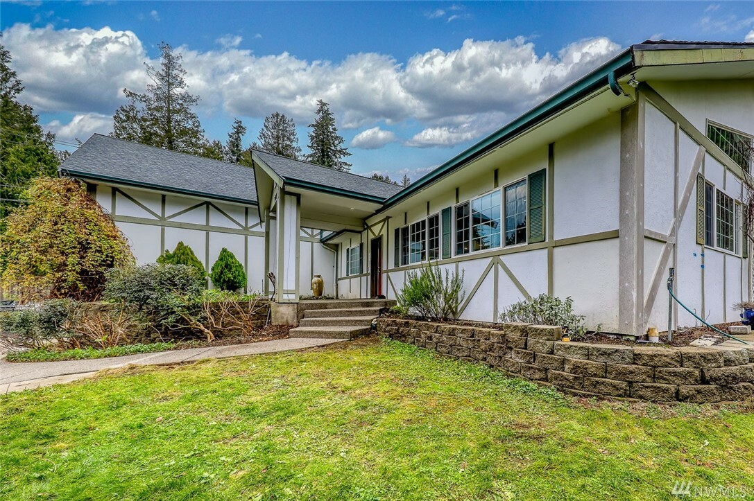 Property Photo:  34000 Hood Canal Dr NE  WA 98346 