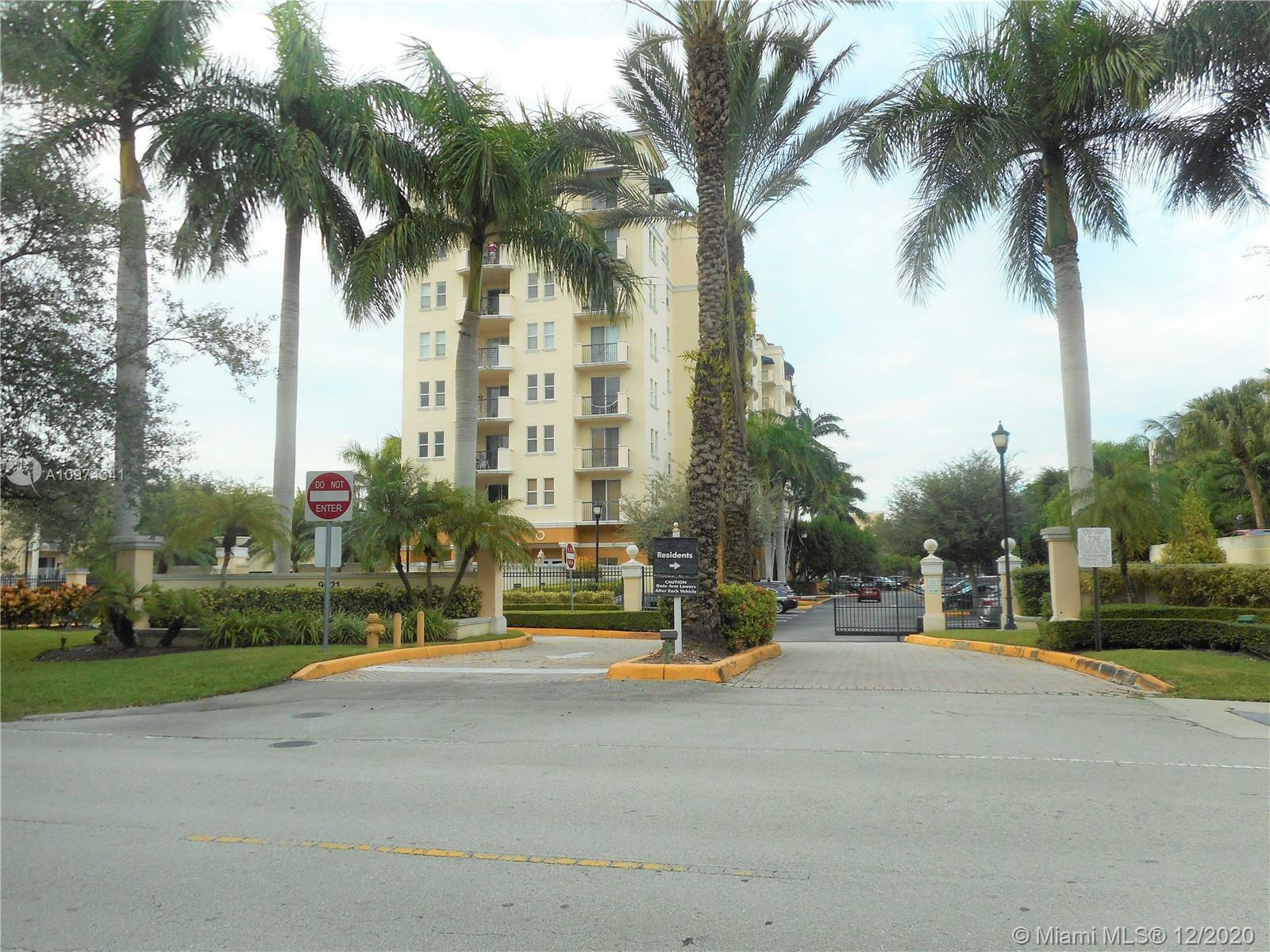 Property Photo: 9021 SW 94th St 706 FL 33176
