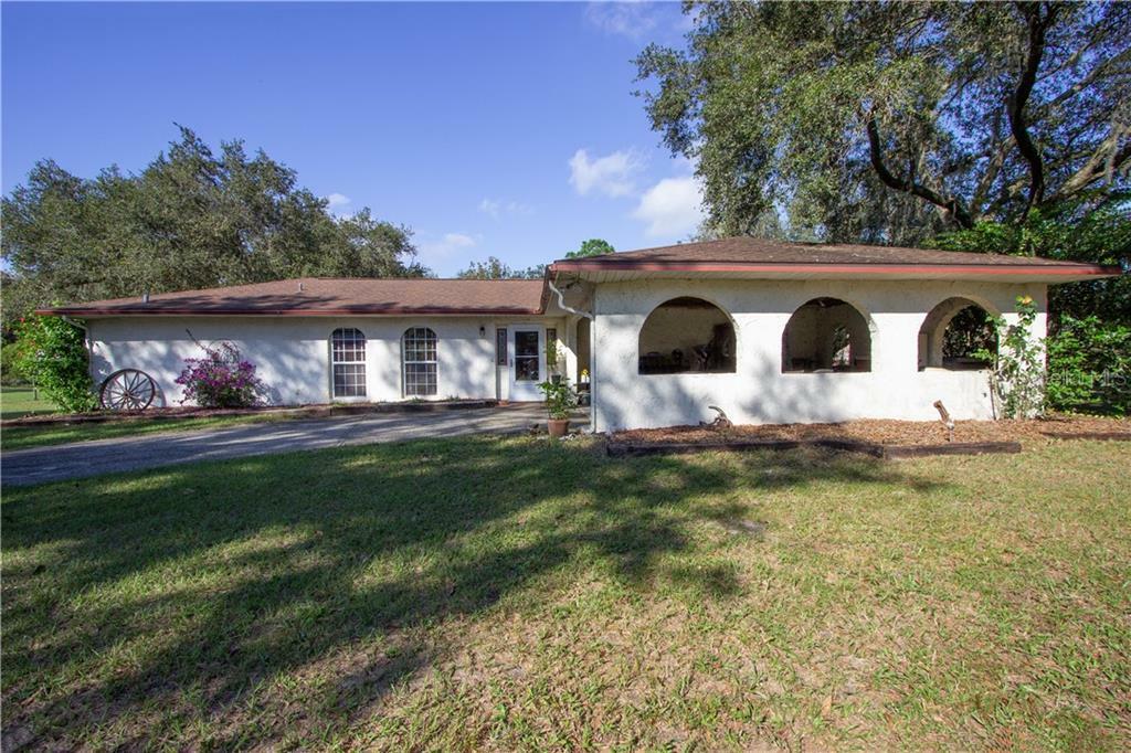 Property Photo:  28911 Walker Drive  FL 33544 