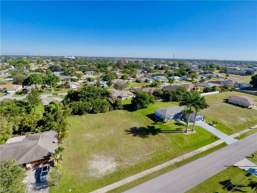 703 SE 8th Place  Cape Coral FL 33990 photo