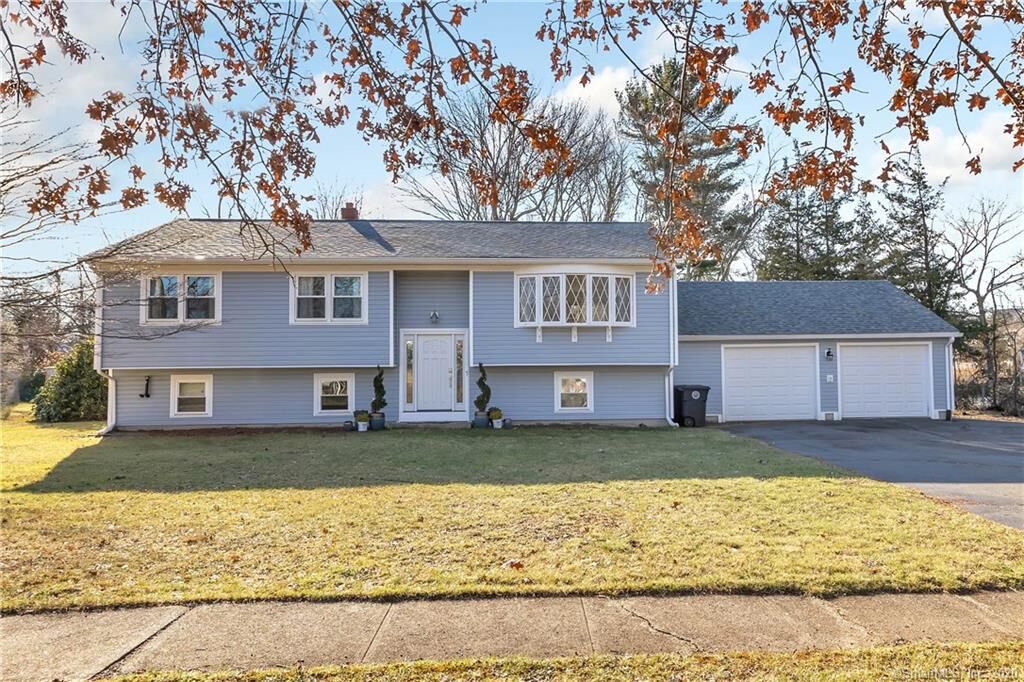 Property Photo:  464 Ansantawae Road  CT 06460 