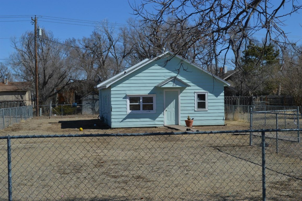 Property Photo:  610 Pennsylvania Avenue  KS 67846 