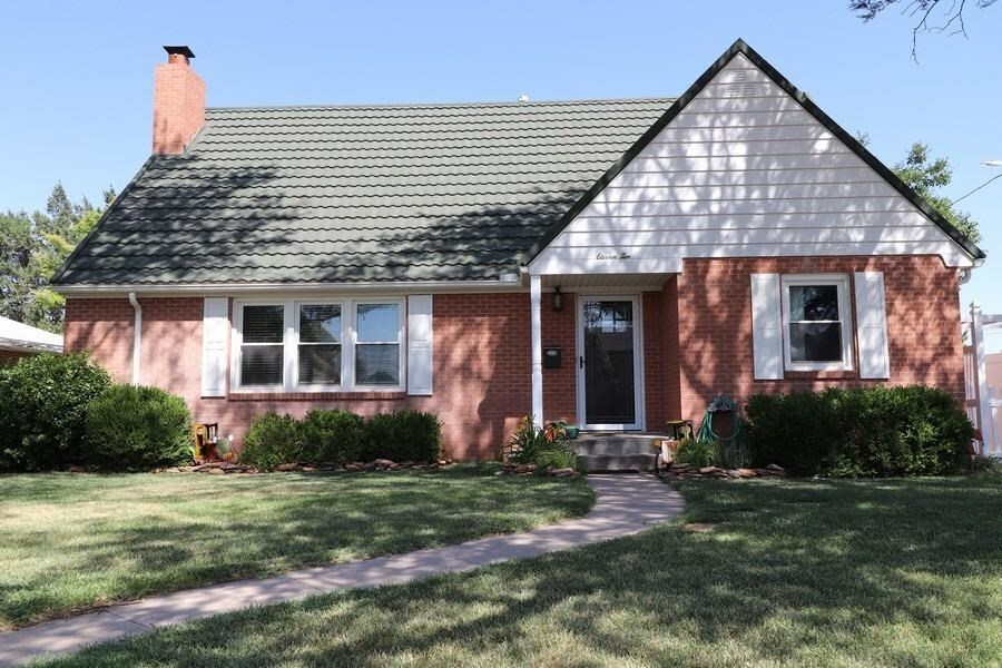 Property Photo:  1110 North 7th Street  KS 67846 