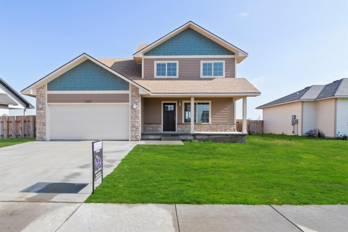 Property Photo:  3202 Park View Drive  KS 67846 