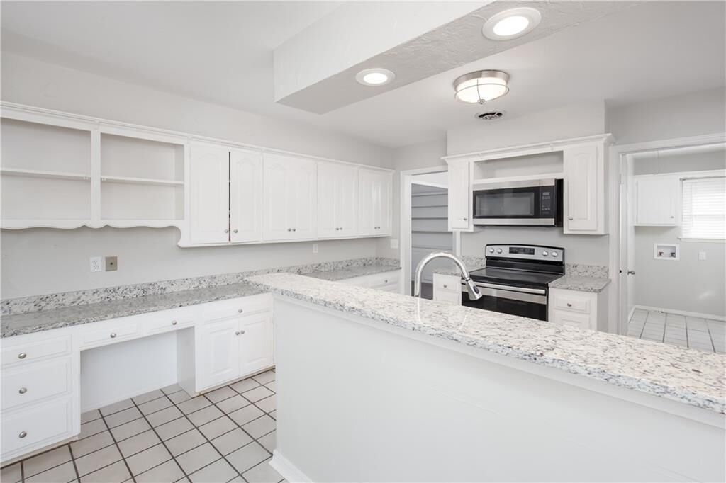 Property Photo:  3137 Elmwood Avenue  OK 73116 
