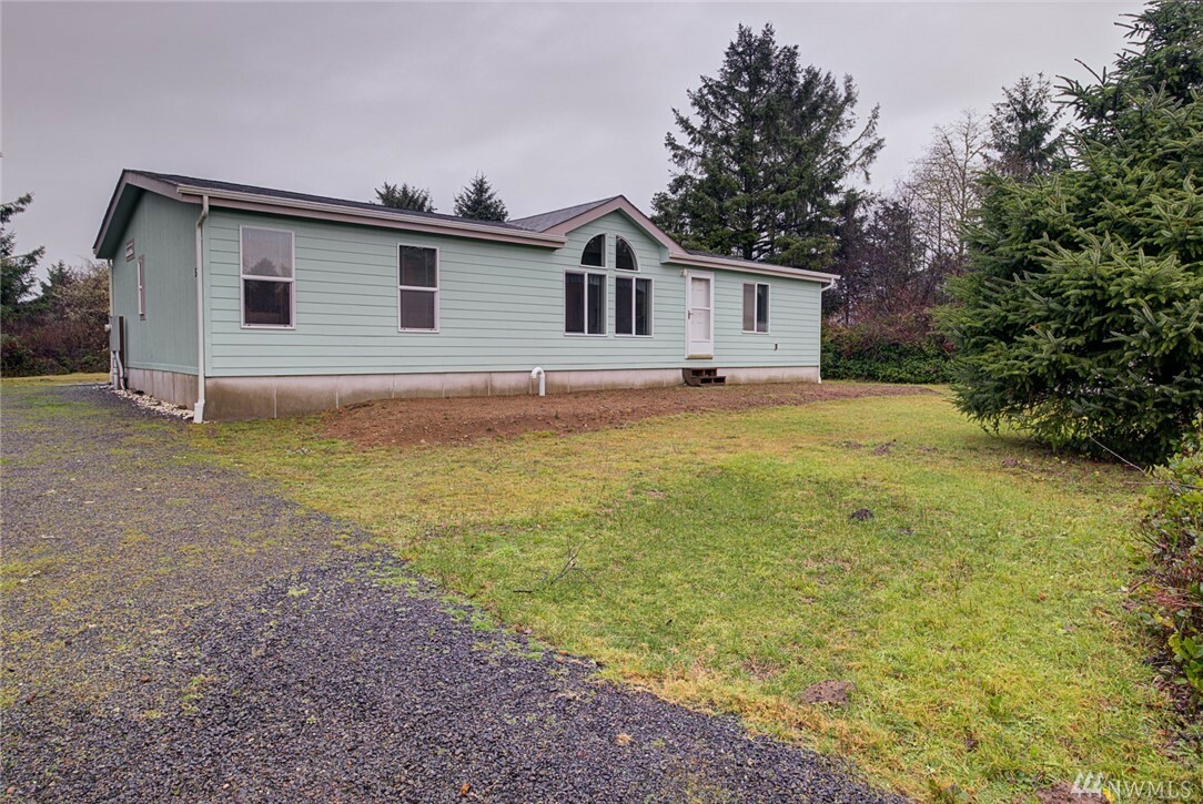 Property Photo:  526 Canal Dr SE  WA 98569 