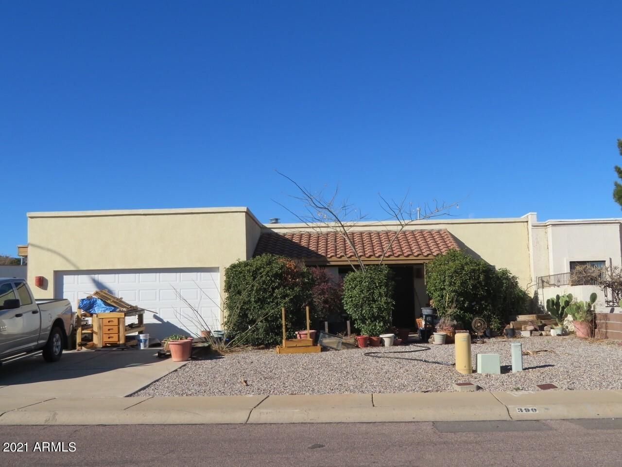 Property Photo: 390 S 3rd Street AZ 85635