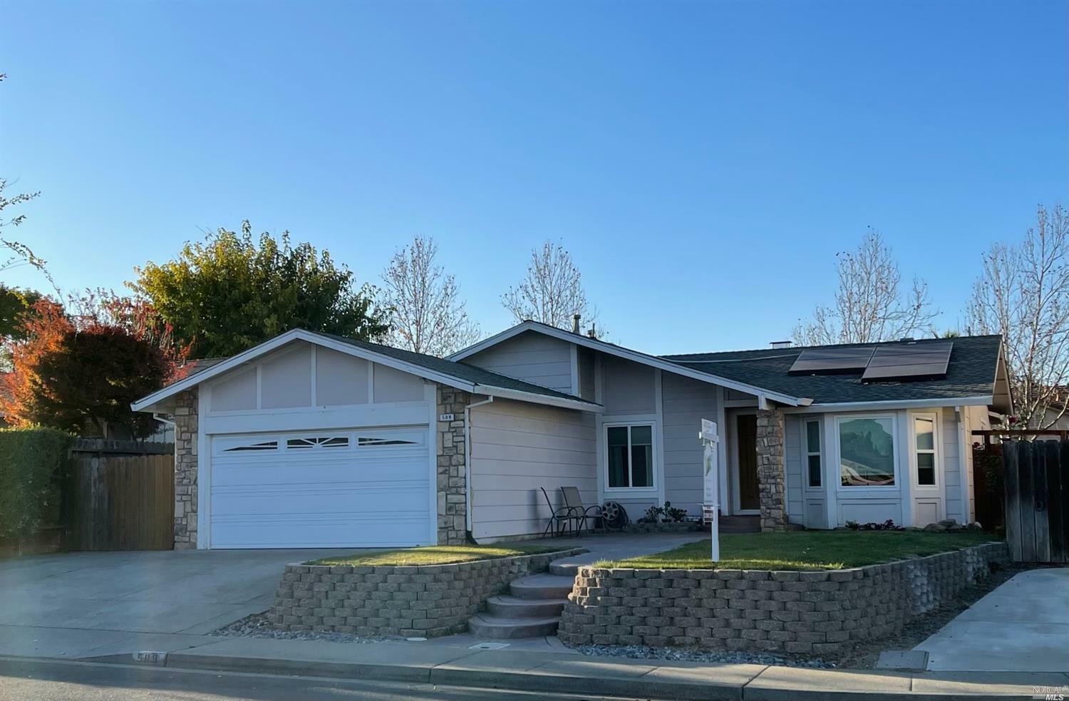Property Photo: 509 Silverado Circle CA 94534
