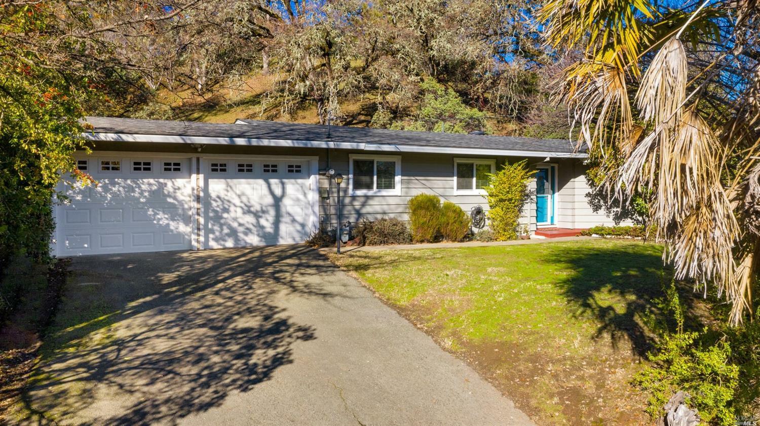 Property Photo:  352 Oak Knoll Road  CA 95482 