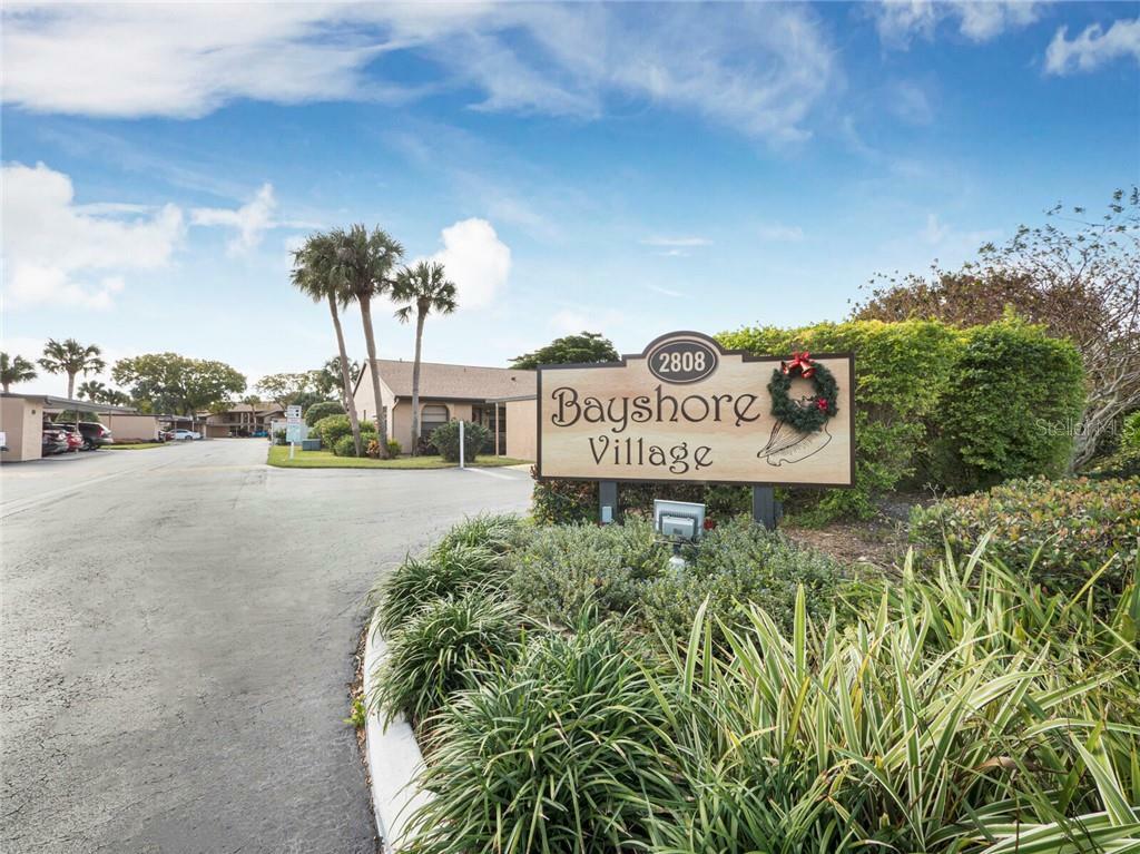 Property Photo: 2808 60th Avenue W 605 FL 34207