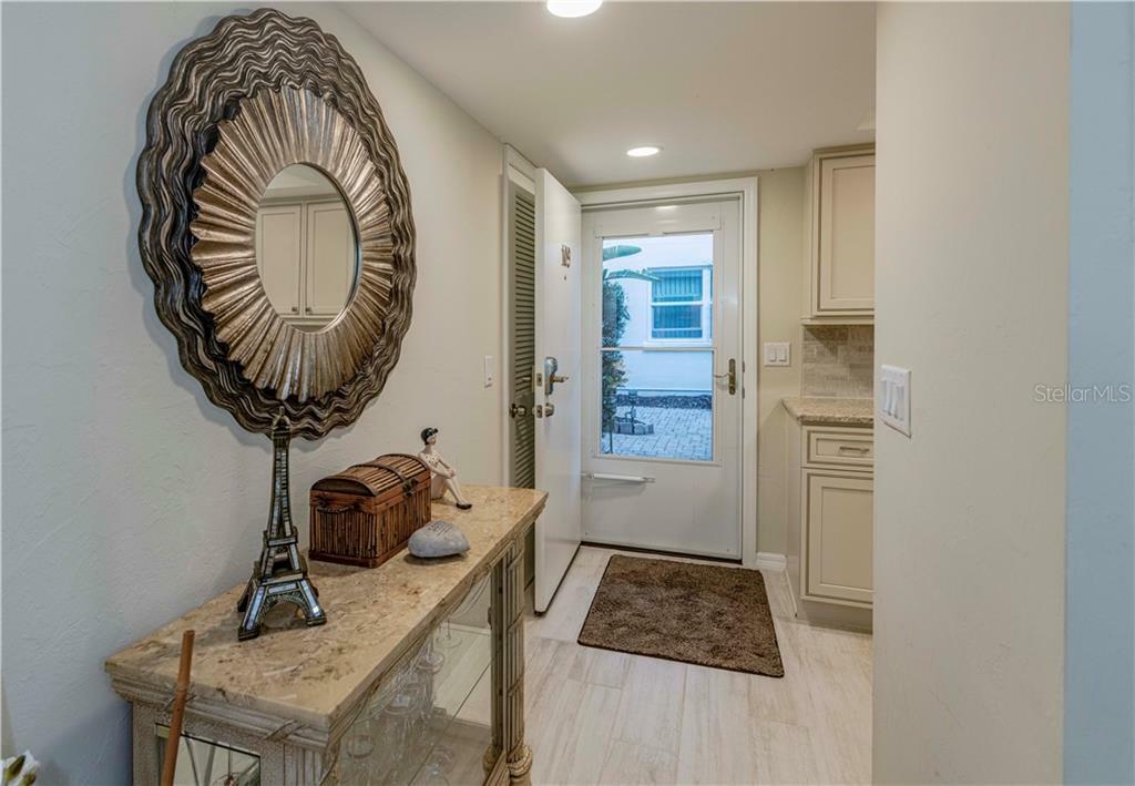 Property Photo: 333 The Esplanade N 109 FL 34285
