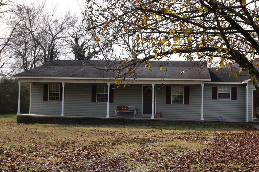 Property Photo:  589 Pikeville Ave  TN 37338 