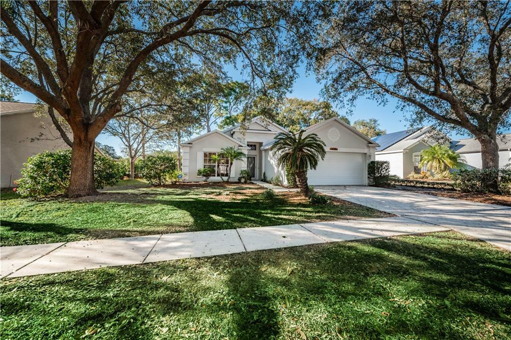 Property Photo:  1620 Navigator Lane  FL 34689 